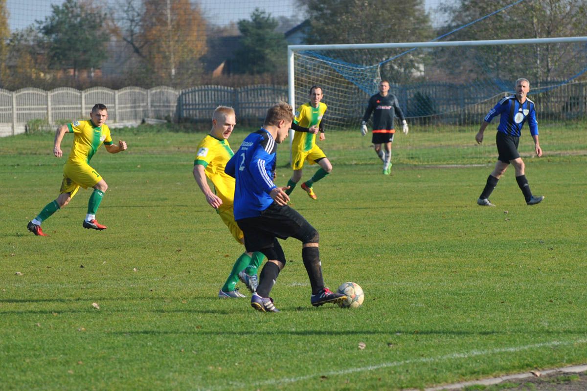 2017.11.05 Victoria Bielawy 0:3 Orlęta Cielądz