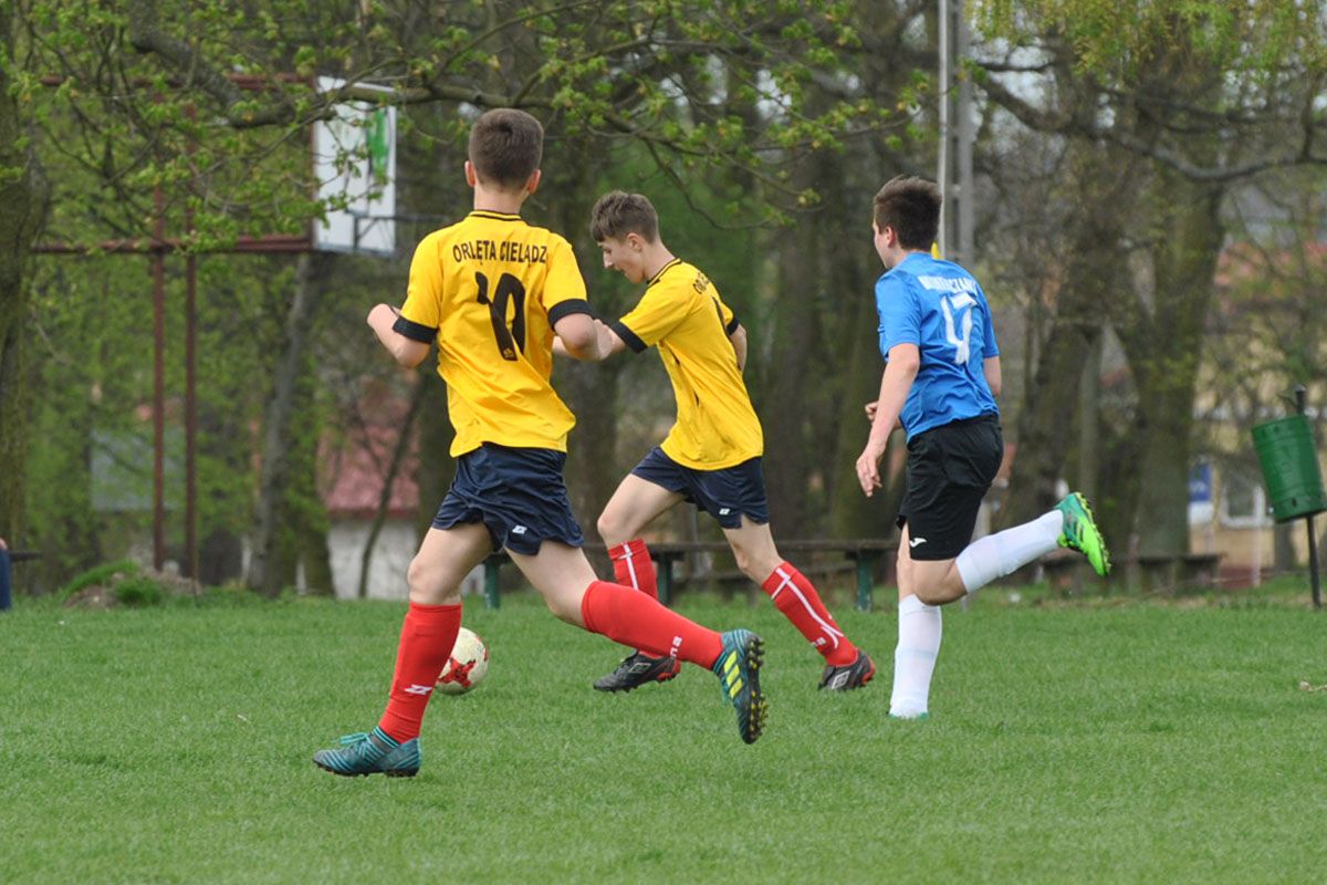 2018.04.15 Orlęta Cielądz 7:0 Miedniewiczanka Miedniewice (C2) i