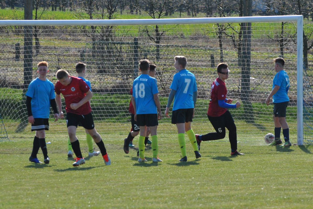 2019.04.14 Sokół Regnów 0:1 Orlęta Cielądz (B1)
